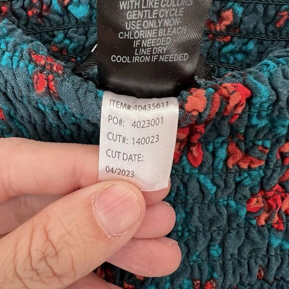 Torrid Pull-On Wide Leg Challis Smocked Waist High-Rise Pant Boho Festival 1XT - Picture 9 of 13